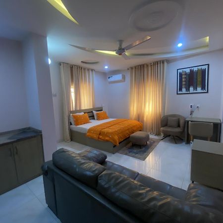 C7 Hazelwood Residence & Suites Abuja Extérieur photo