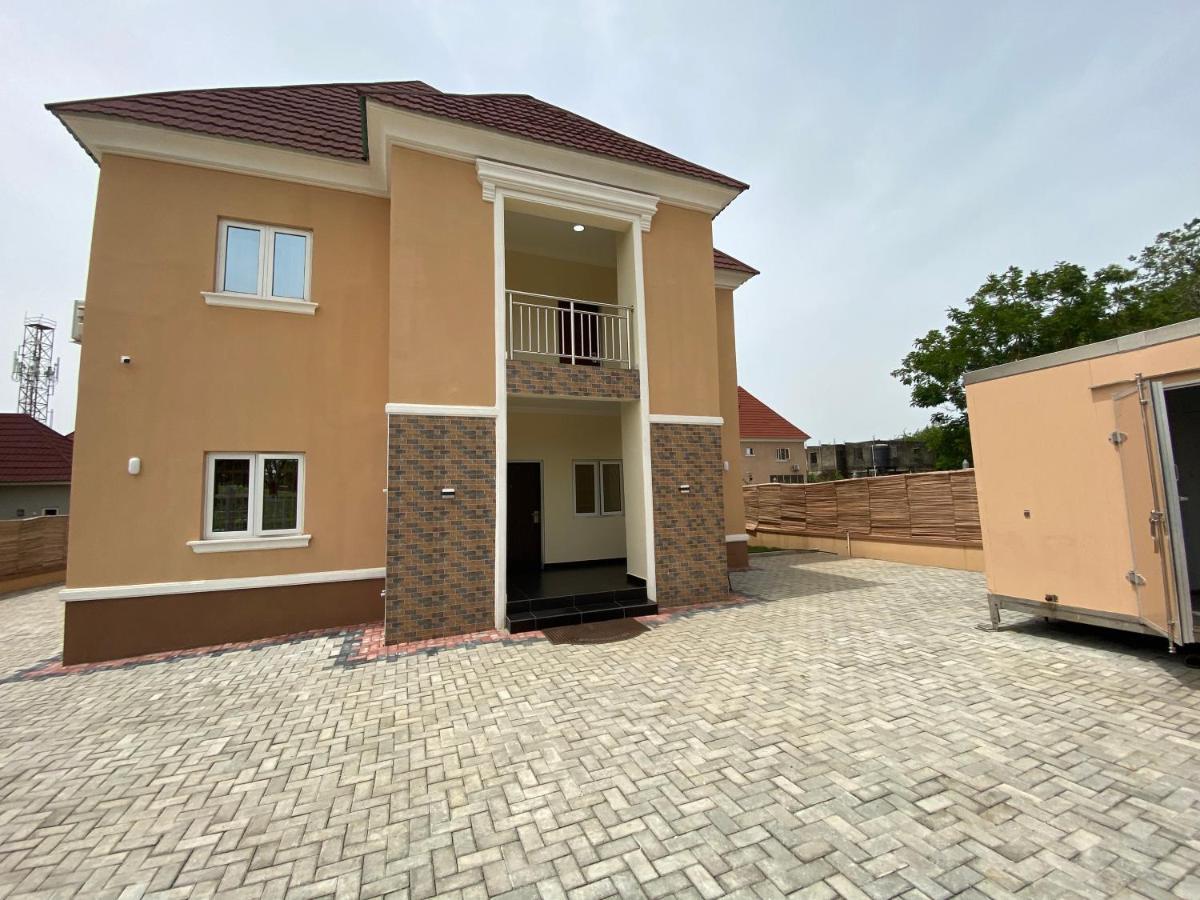 C7 Hazelwood Residence & Suites Abuja Extérieur photo