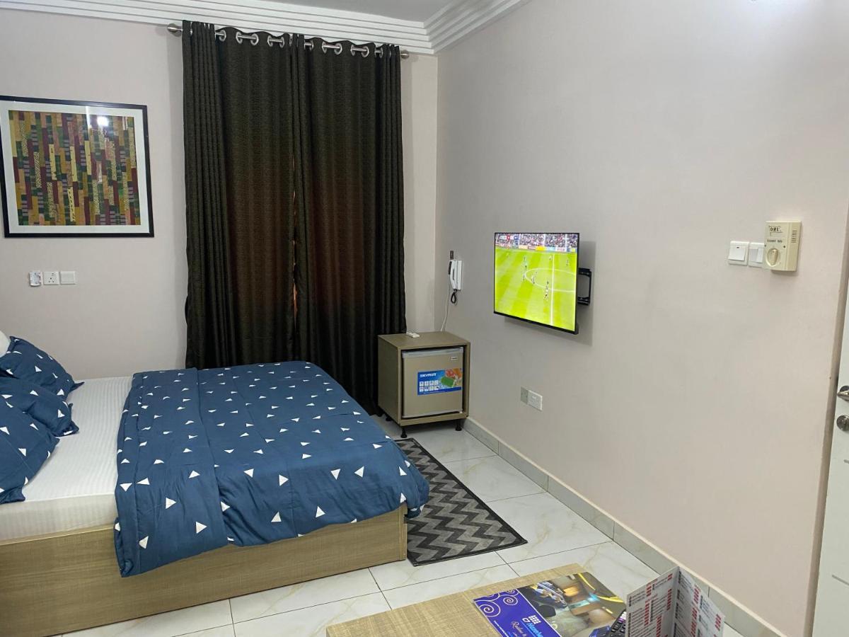 C7 Hazelwood Residence & Suites Abuja Extérieur photo