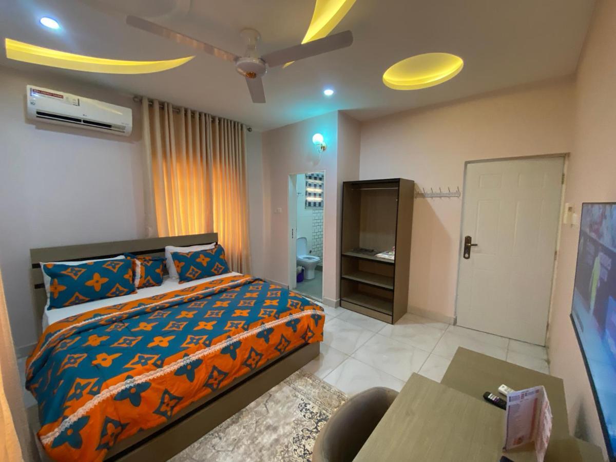 C7 Hazelwood Residence & Suites Abuja Extérieur photo