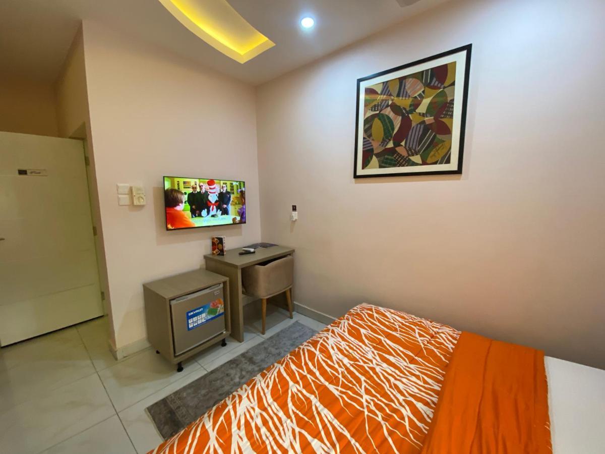 C7 Hazelwood Residence & Suites Abuja Extérieur photo