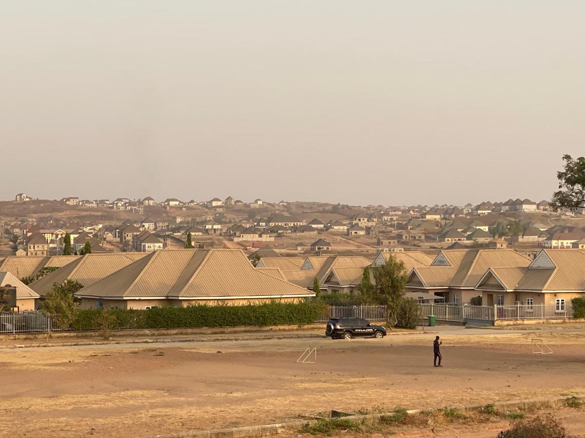 C7 Hazelwood Residence & Suites Abuja Extérieur photo