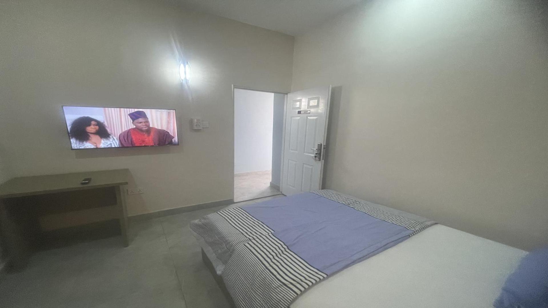 C7 Hazelwood Residence & Suites Abuja Extérieur photo